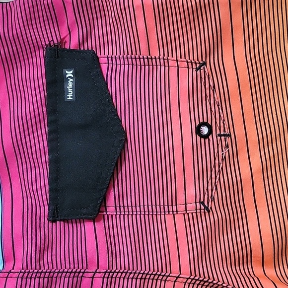 Boys Hurley Striped Board Shorts, Pink and Black, Size 7, EUC - Picture 3 of 7